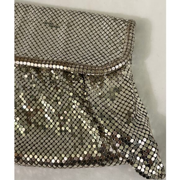 Vintage Whiting & Davis Co Bags-Silver Mesh Handbag-Clutch-Silk Lined-Elegant - Picture 4 of 7